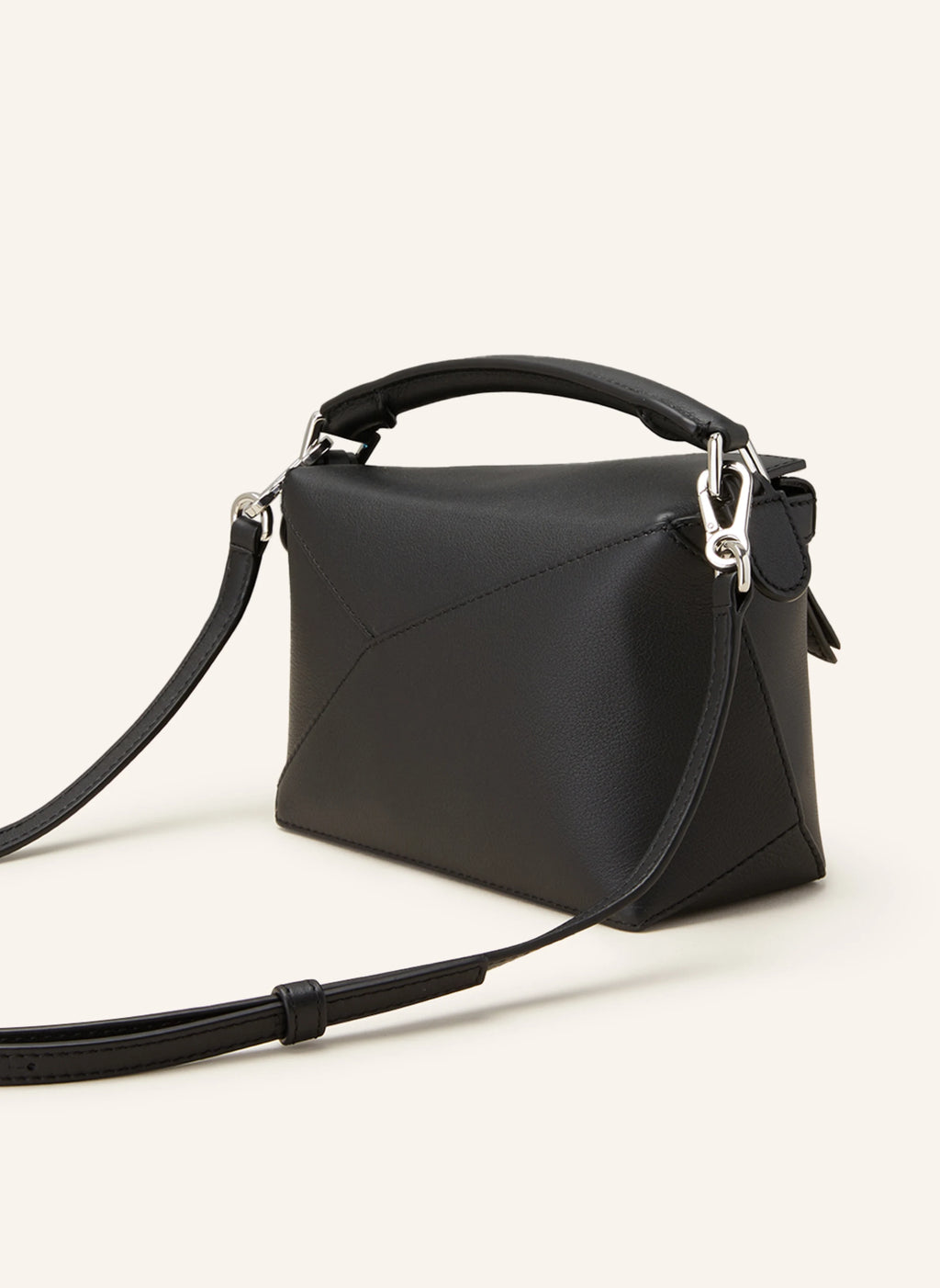 LOEWE PUZZLE BAG ( ALLOW TO OPEN AND FREE SHIPPING )