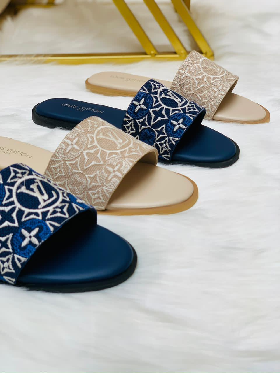 Monogram Pattern Designer Slides ( ALLOW TO OPEN AND FREE SHIPPING )