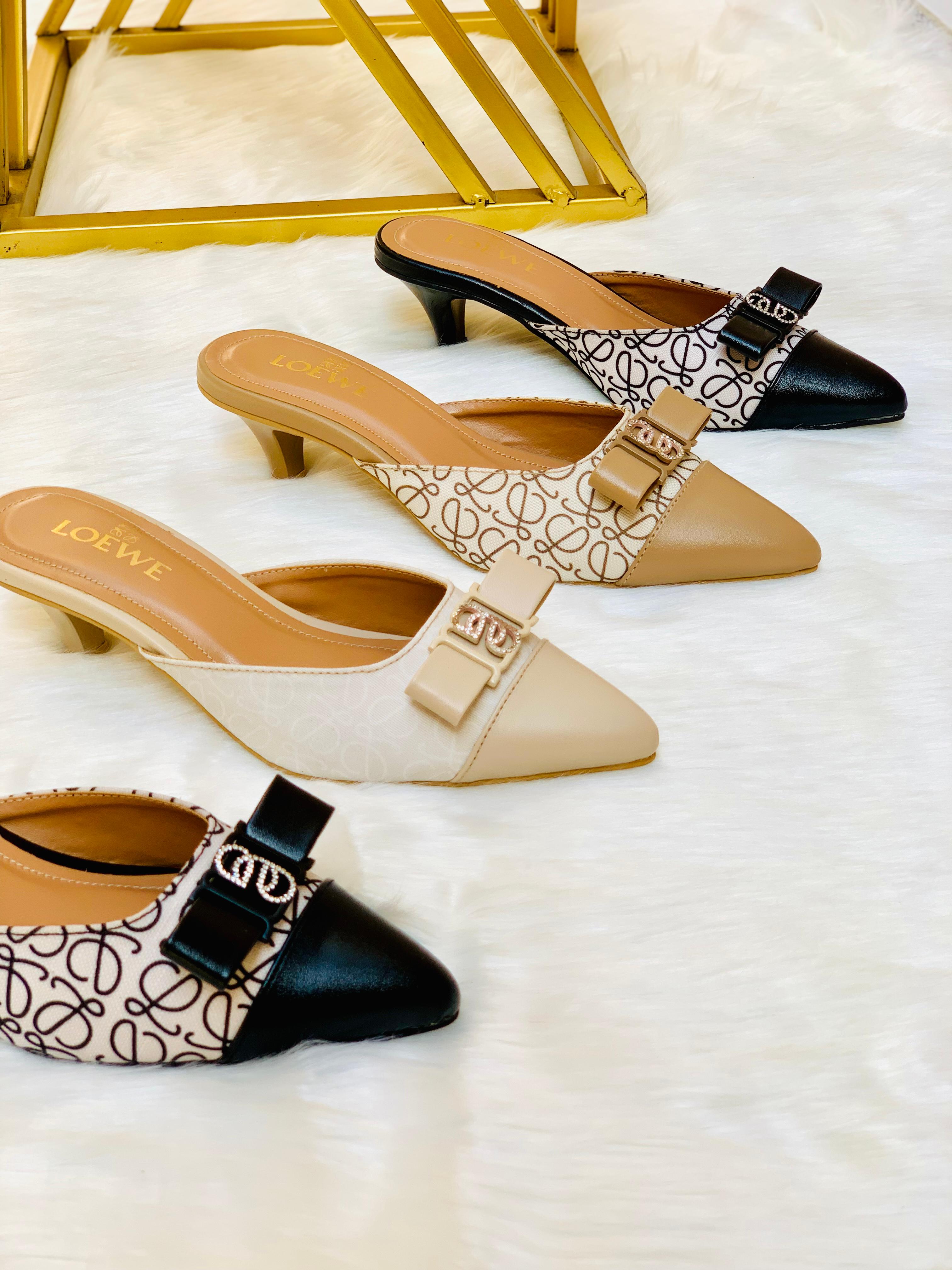 FRONT BOW KITTEN HEELS