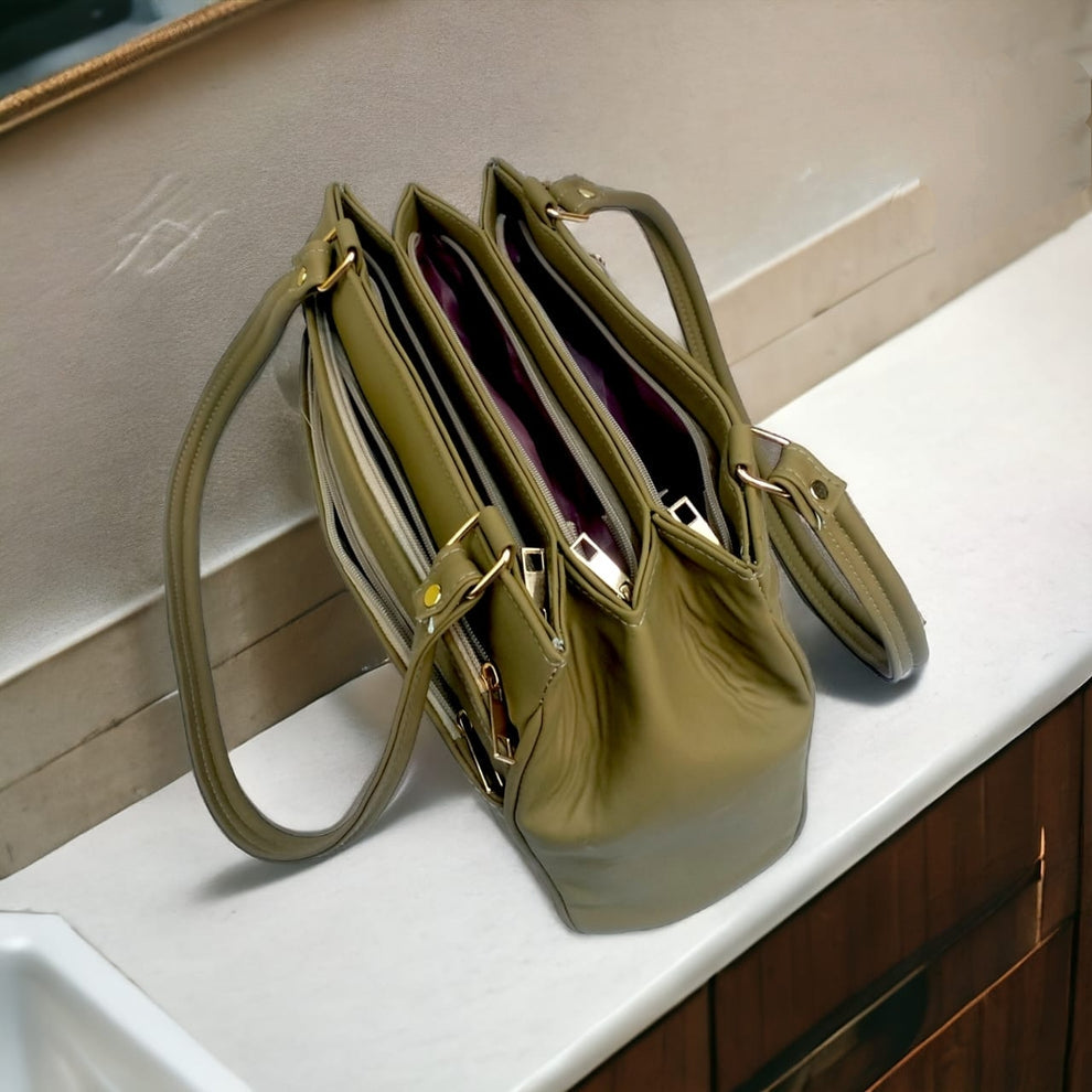 "Biggest special discount" Multiple 6 Zipper Pockets Shoulder bag ( ALLOW TO OPEN AND FREE SHIPPING )