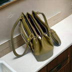 "Biggest special discount" Multiple 6 Zipper Pockets Shoulder bag ( ALLOW TO OPEN AND FREE SHIPPING )